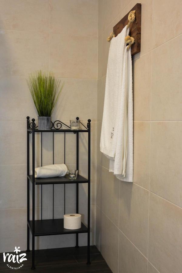 Bed and Breakfast Raiz Alentejana Регенгуш-ди-Монсараш Экстерьер фото
